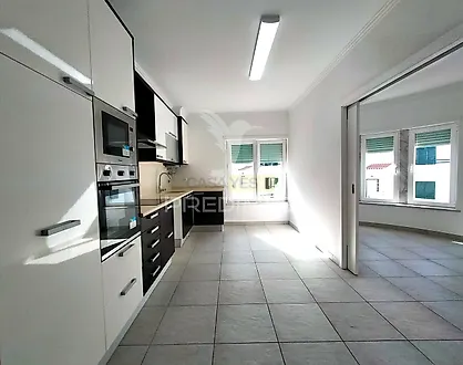 image-L9hhRRUtBtv-0