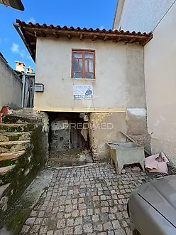 image-5DpRXGXGslV-0