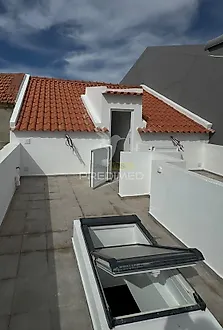 image-Hbxle7ax7qz-0