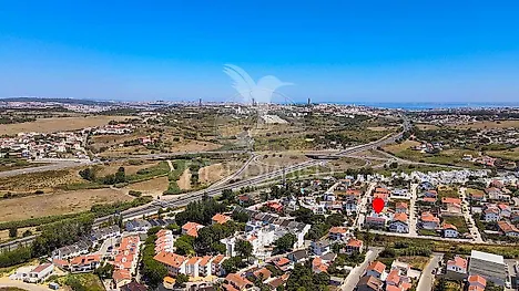 image-6hF8g7UxdHZ-0