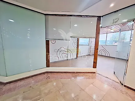 image-FbrY8zQaE1Y-0