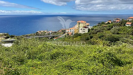 Land for sale in Santa Cruz, Portugal — €100,000