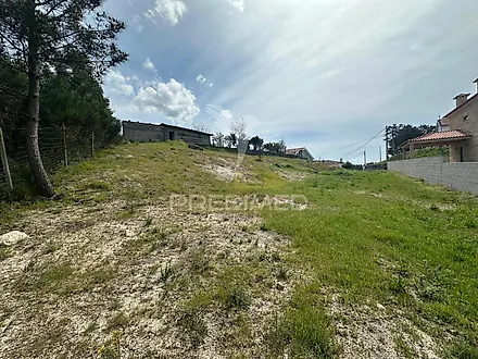 Land for sale in Amarante, Portugal — €57,500