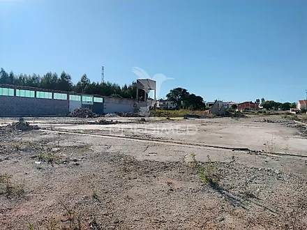 Land for sale in Entroncamento, Portugal — €550,000