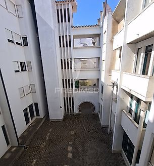 image-AJfrpsat7mm-0
