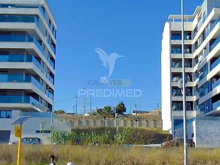 Land for sale in Amadora, Portugal — €1,500,000