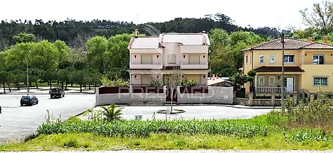 Land for sale in Ourém, Portugal — €70,000