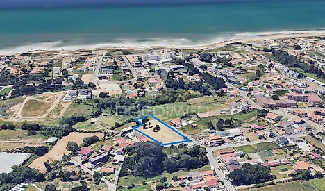 Land for sale in Vila Nova de Gaia, Portugal — €750,000