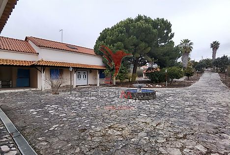 image-cW2FqnoiPI-0