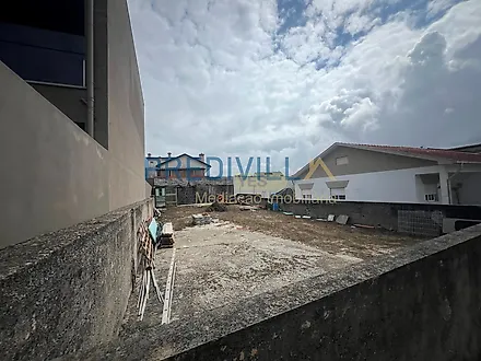 image-F6vWAIqtfLh-0
