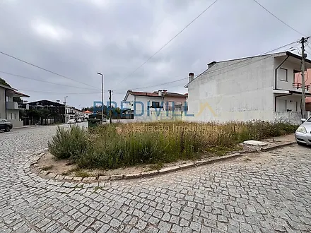 image-J2QiKKxGR1L-0