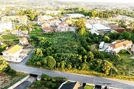 Land for sale in Santa Maria da Feira, Portugal — €495,000