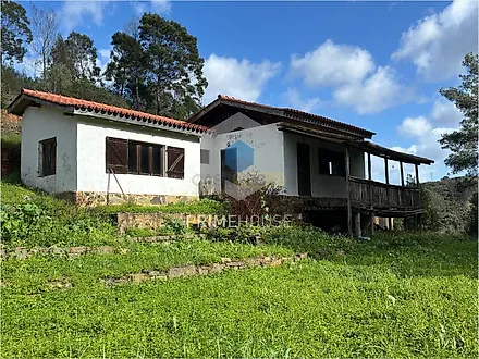 Land for sale in Lagos, Portugal — €385,000