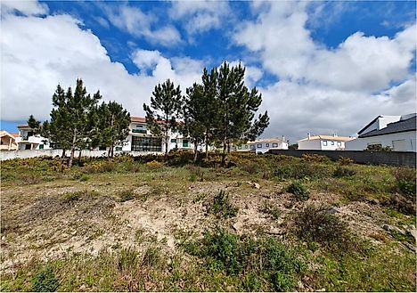 Land for sale in Caldas da Rainha, Portugal — €125,000