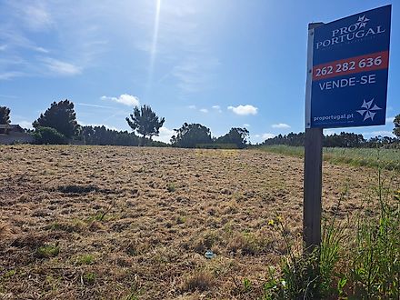 Land for sale in Peniche, Portugal — €179,000