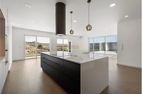 image-ActzLk3PX6X-0
