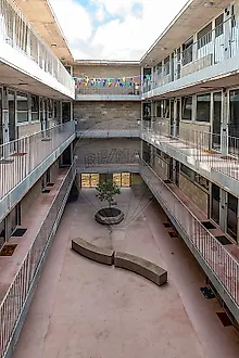 image-9ItzhVEOUHM-0