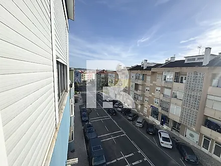 image-IrwhMHQRkez-0