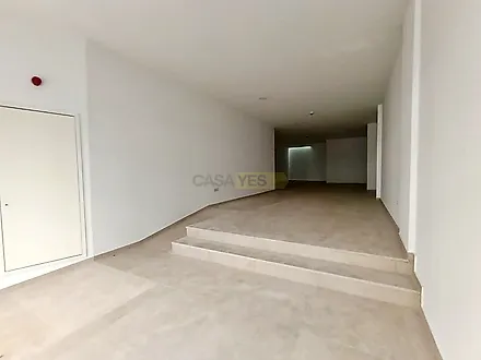image-BkaK3aqxf7C-0