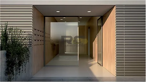 image-IvTwMAplKSC-0