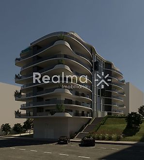 image-lLzH1sYns8-0