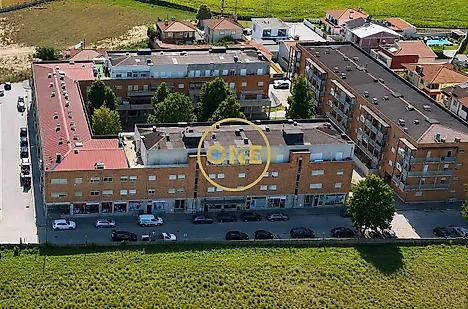 image-3xfRUuhZMUy-0