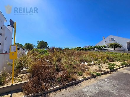 Land for sale in Loures, Portugal — €180,000