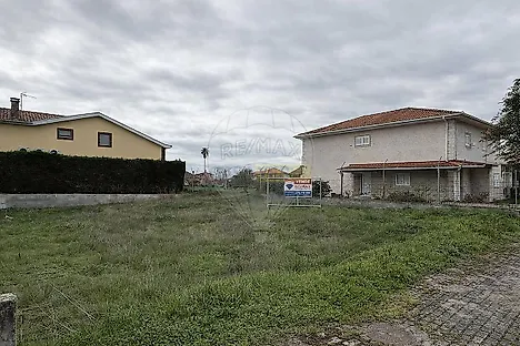image-F7xpWB3q4Oc-0