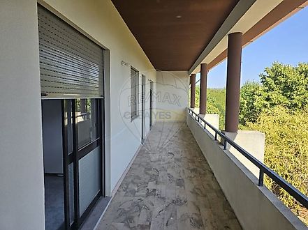 image-9RzlXRmqROc-0