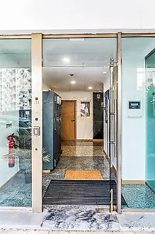 image-5GskWEhyzur-0