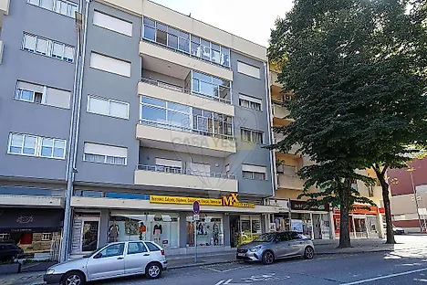 image-2vUB74iQR8I-0