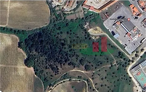 Land for sale in Azambuja, Portugal — €165,000