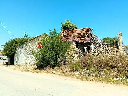 image-60RYKwvLHag-0