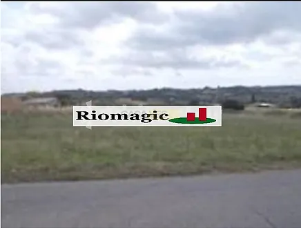 image-8nhCFn4LmiV-0