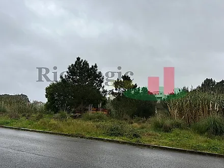 Land for sale in Caldas da Rainha, Portugal — €257,500