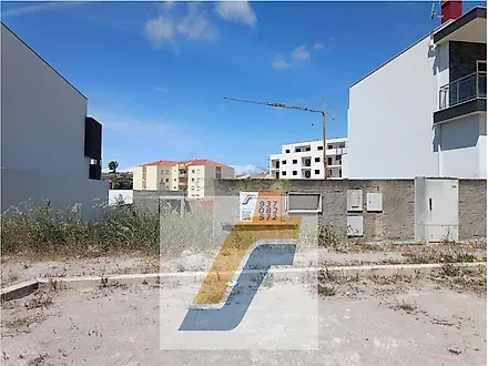 Land for sale in Lourinhã, Portugal — €95,000