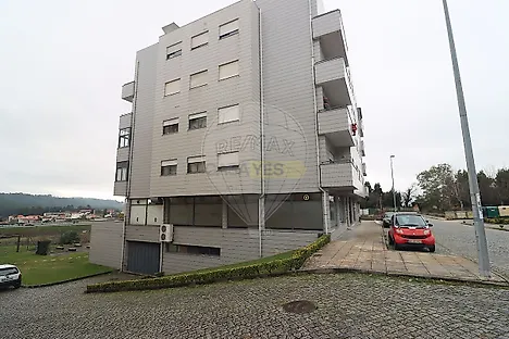 image-4xjgdxDIfwP-0