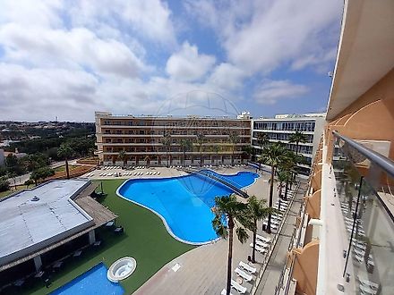 image-8M4GTVEOyEw-0
