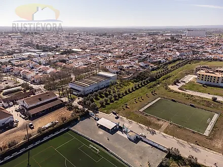 Land for sale in Reguengos de Monsaraz, Portugal — €160,000