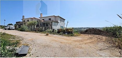 Land for sale in Lourinhã, Portugal — €75,000