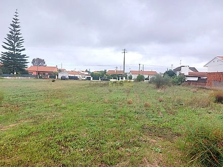 Land for sale in Salvaterra de Magos, Portugal — €110,000