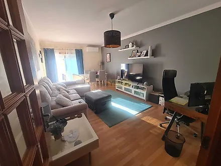 image-C9NidtyX4Tc-0