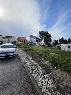 Land for sale in Sesimbra, Portugal — €69,000
