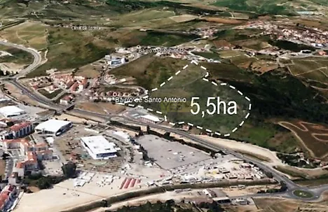Land for sale in Torres Vedras, Portugal — €302,500