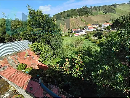 image-EPgbqawthlq-0