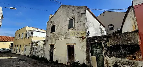 Land for sale in Loures, Portugal — €350,000