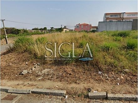 Land for sale in Vila Nova de Gaia, Portugal — €98,000