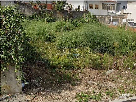 Land for sale in Vila Nova de Gaia, Portugal — €97,500