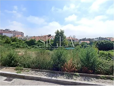 Land for sale in Vila Nova de Gaia, Portugal — €250,000