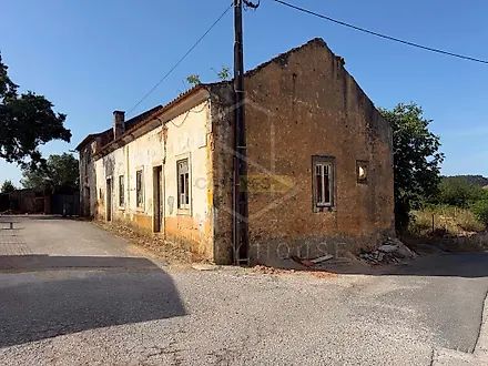 image-CzOOLDc7Ung-0
